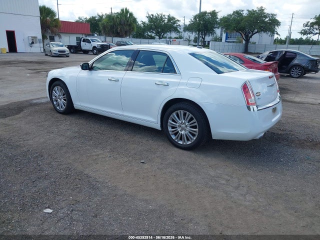 صورة 3 لـ 2013 Chrysler 300C AWD