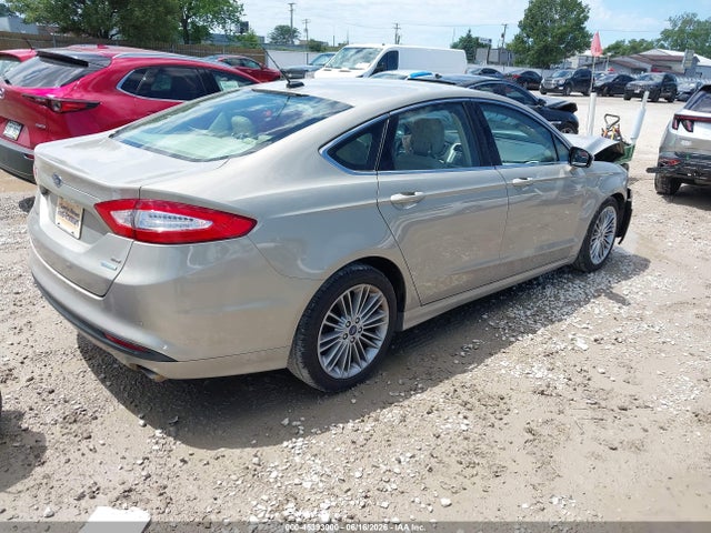 صورة 4 لـ 2015 FORD FUSION SE