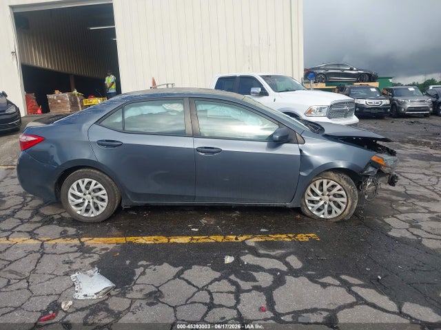 2018 TOYOTA COROLLA LE 13