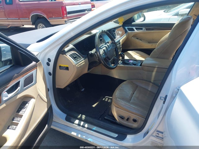 صورة 5 لـ 2016 Hyundai GENESIS 3.8