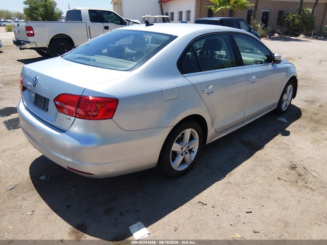 2013 Volkswagen JETTA 2.0L TDI — фото 4