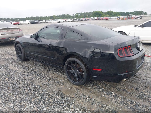 صورة 3 لـ 2014 FORD MUSTANG V6