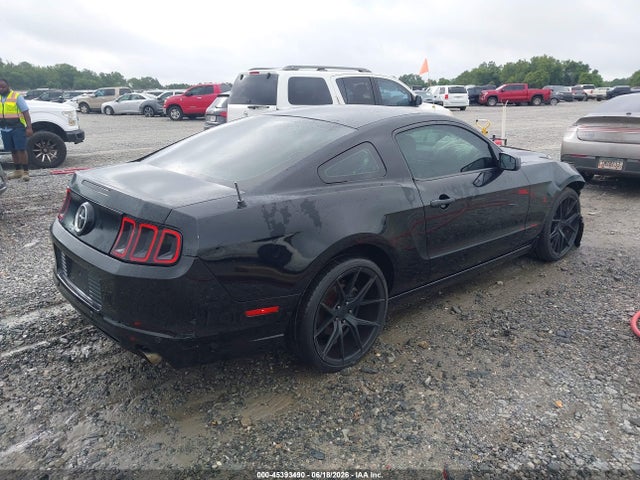 صورة 4 لـ 2014 FORD MUSTANG V6