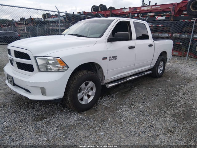 2016 RAM 1500 EXPRESS — фото 2