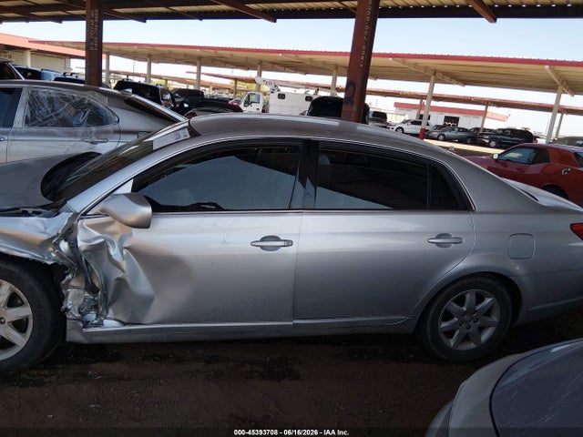 2008 Toyota AVALON XL thumbnail 15