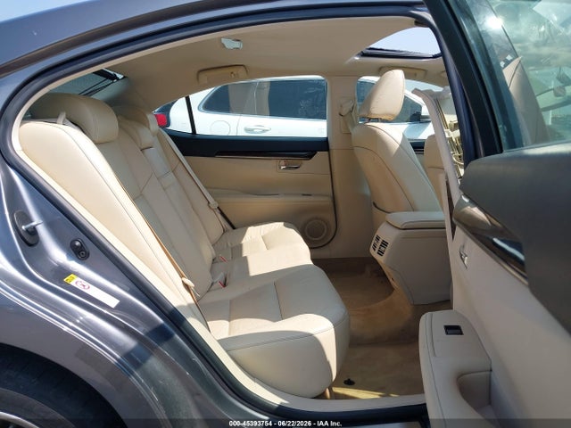 2015 Lexus ES 350 — фото 8