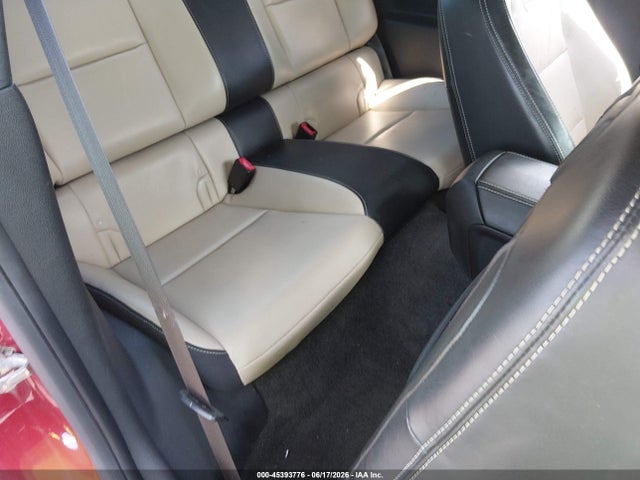 صورة 8 لـ 2015 Chevrolet CAMARO 2LT