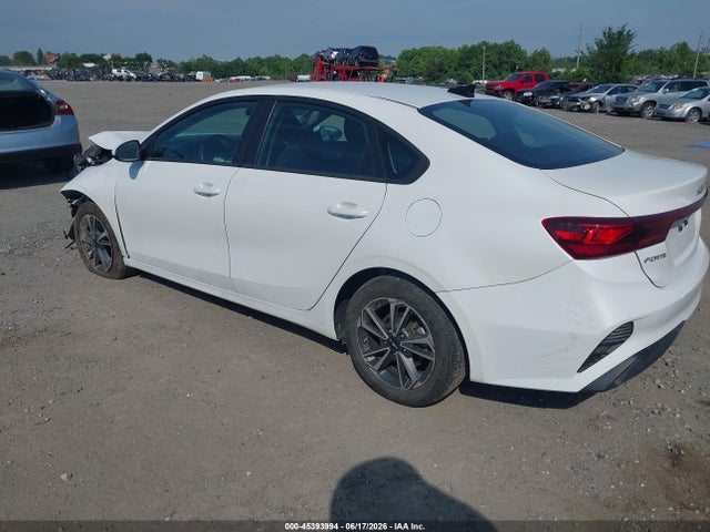 2023 KIA FORTE LXS 照片 3