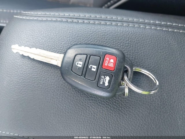 2016 Toyota COROLLA S PLUS — миниатюра 11