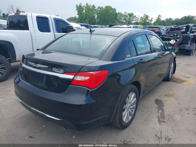2014 Chrysler 200 TOURING — фото 4