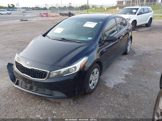 2017 KIA FORTE LX photo 2