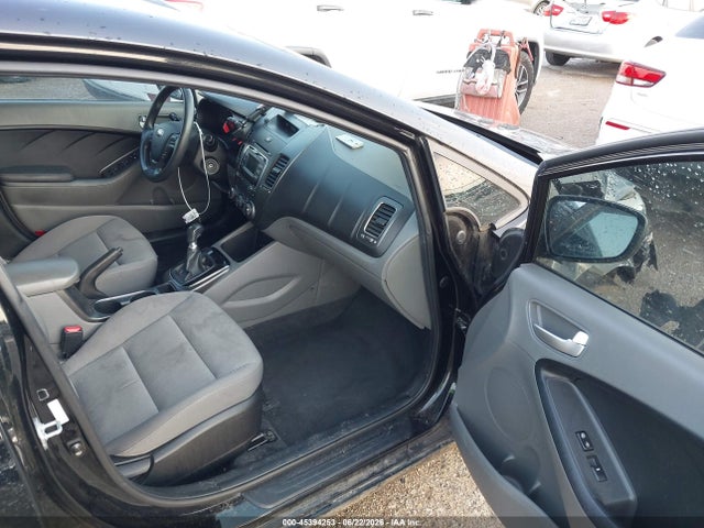 2017 KIA FORTE LX photo 5