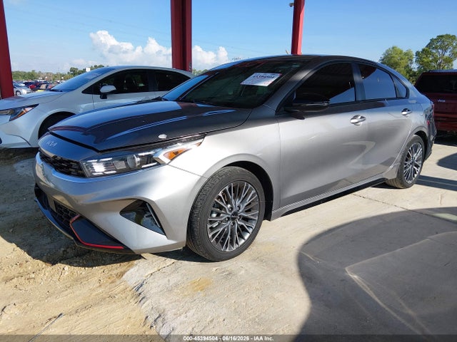 2024 KIA FORTE GT-LINE photo 2