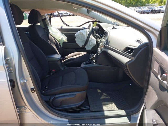 2020 Hyundai ELANTRA SE 照片 5