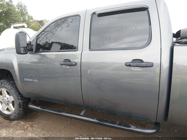 صورة مصغرة 14 لـ 2011 Chevrolet SILVERADO 2500HD LT
