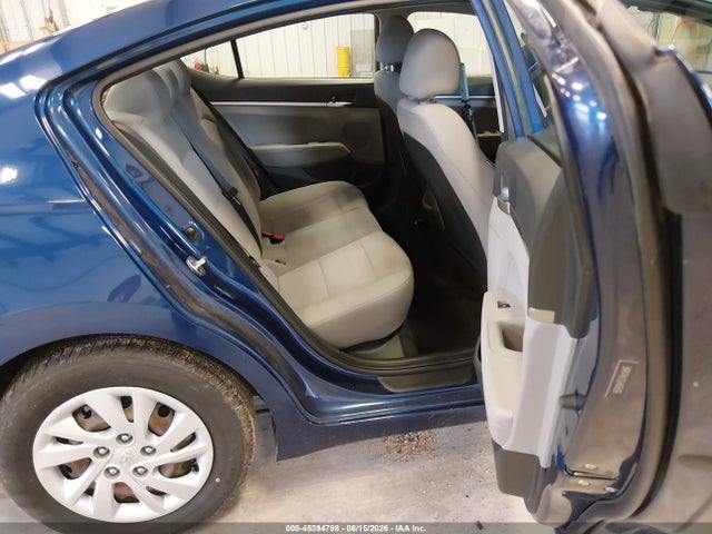 صورة 8 لـ 2020 Hyundai ELANTRA SE