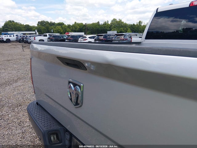 2016 RAM 1500 TRADESMAN — фото 6