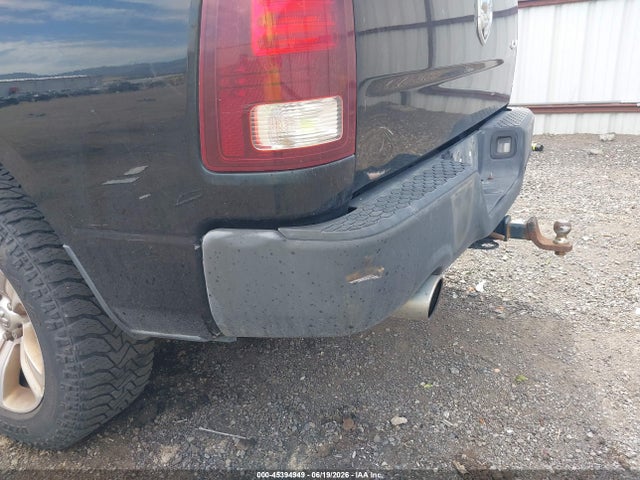 2013 RAM 1500 SPORT photo 6