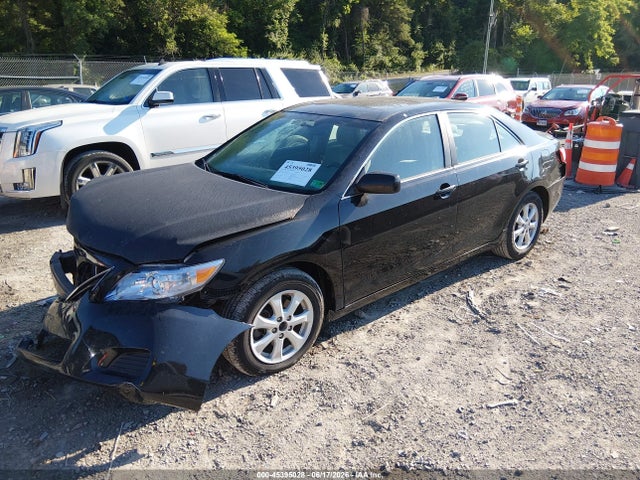2010 Toyota CAMRY LE photo 2