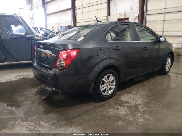 صورة 4 لـ 2014 Chevrolet SONIC LT AUTO