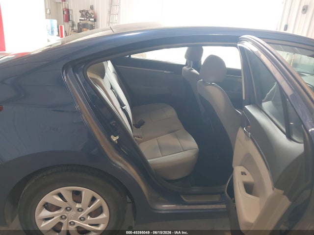 2020 Hyundai ELANTRA SE 照片 8
