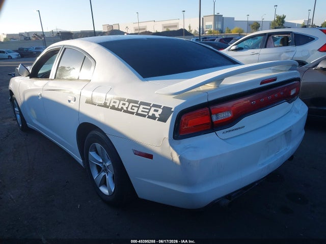 2013 Dodge CHARGER SE — миниатюра 3
