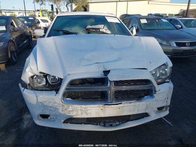 2013 Dodge CHARGER SE — миниатюра 6