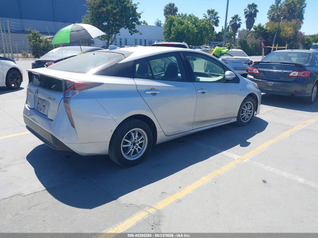 صورة 4 لـ 2017 Toyota PRIUS TWO