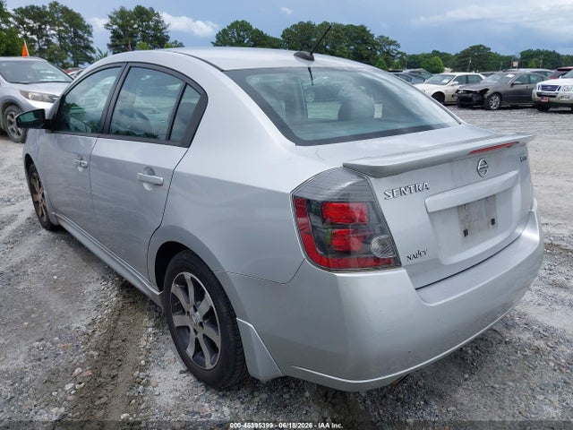 2012 Nissan SENTRA 2.0 SR 照片 3