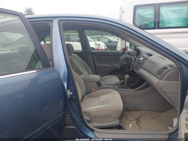 صورة مصغرة 5 لـ 2002 Toyota CAMRY LE