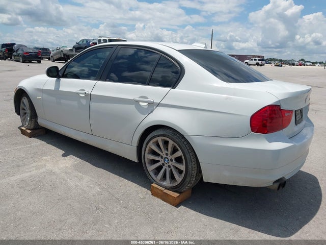 2011 BMW 328I — фото 3