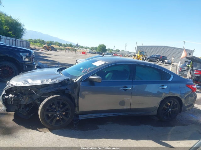 2016 Nissan ALTIMA 2.5 SR thumbnail 14