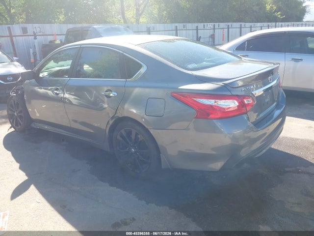 2016 Nissan ALTIMA 2.5 SR 照片 3