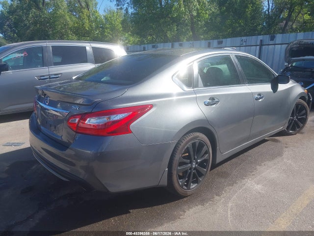 2016 Nissan ALTIMA 2.5 SR 照片 4