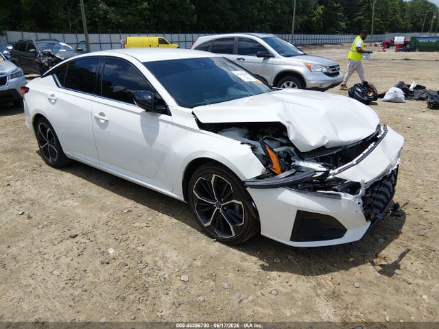 2024 NISSAN ALTIMA SR FWD
