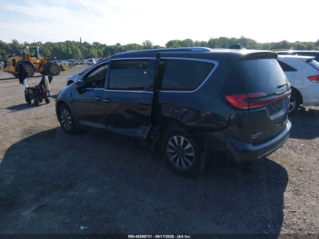 2021 CHRYSLER PACIFICA HYBRID TOURING L 3