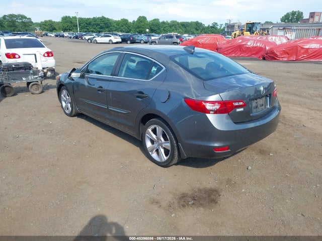 صورة 3 لـ 2014 Acura ILX 2.0L