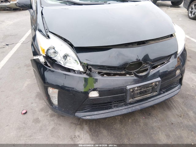 2013 Toyota PRIUS TWO 照片 6