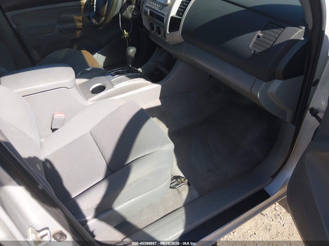 2005 Toyota TACOMA PRERUNNER V6 photo 5