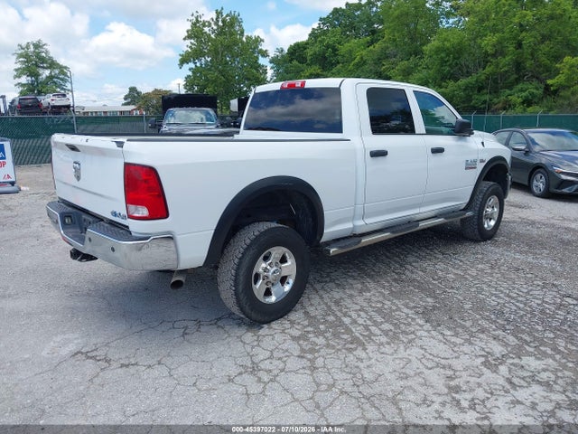 2017 RAM 2500 TRADESMAN 4X4 6'4 BOX — фото 4
