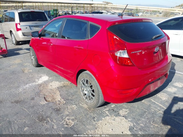 2016 Hyundai ACCENT SE — фото 3