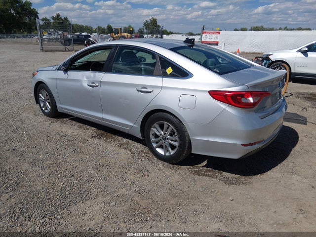 2016 Hyundai SONATA SE — фото 3