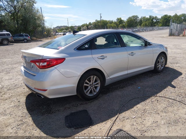 2016 Hyundai SONATA SE — фото 4