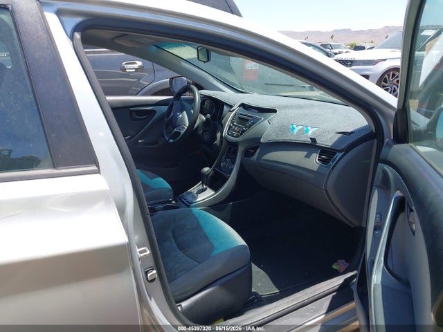 2013 Hyundai ELANTRA GLS 照片 5