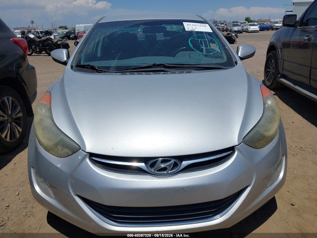 2013 Hyundai ELANTRA GLS 照片 6