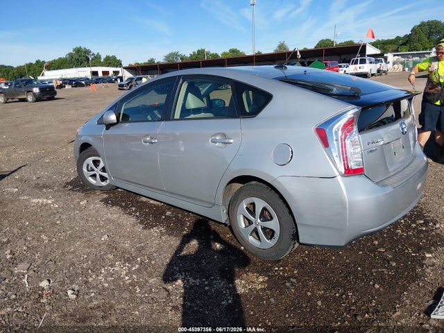 2013 Toyota PRIUS FOUR 照片 3