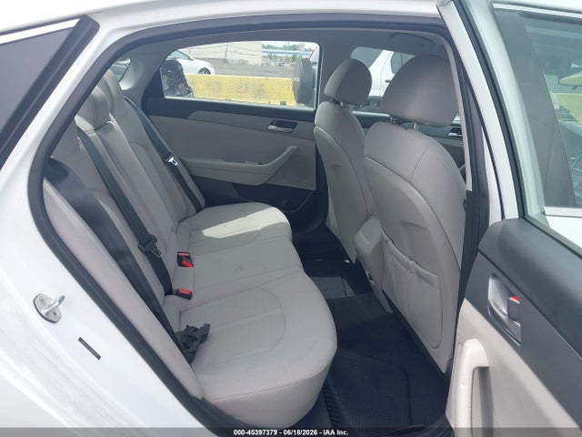 صورة 8 لـ 2018 Hyundai SONATA SE