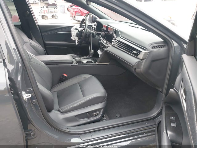 صورة 5 لـ 2025 Toyota CAMRY XSE