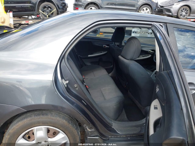 2010 Toyota COROLLA S photo 8