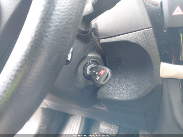 2014 Toyota COROLLA LE — миниатюра 11